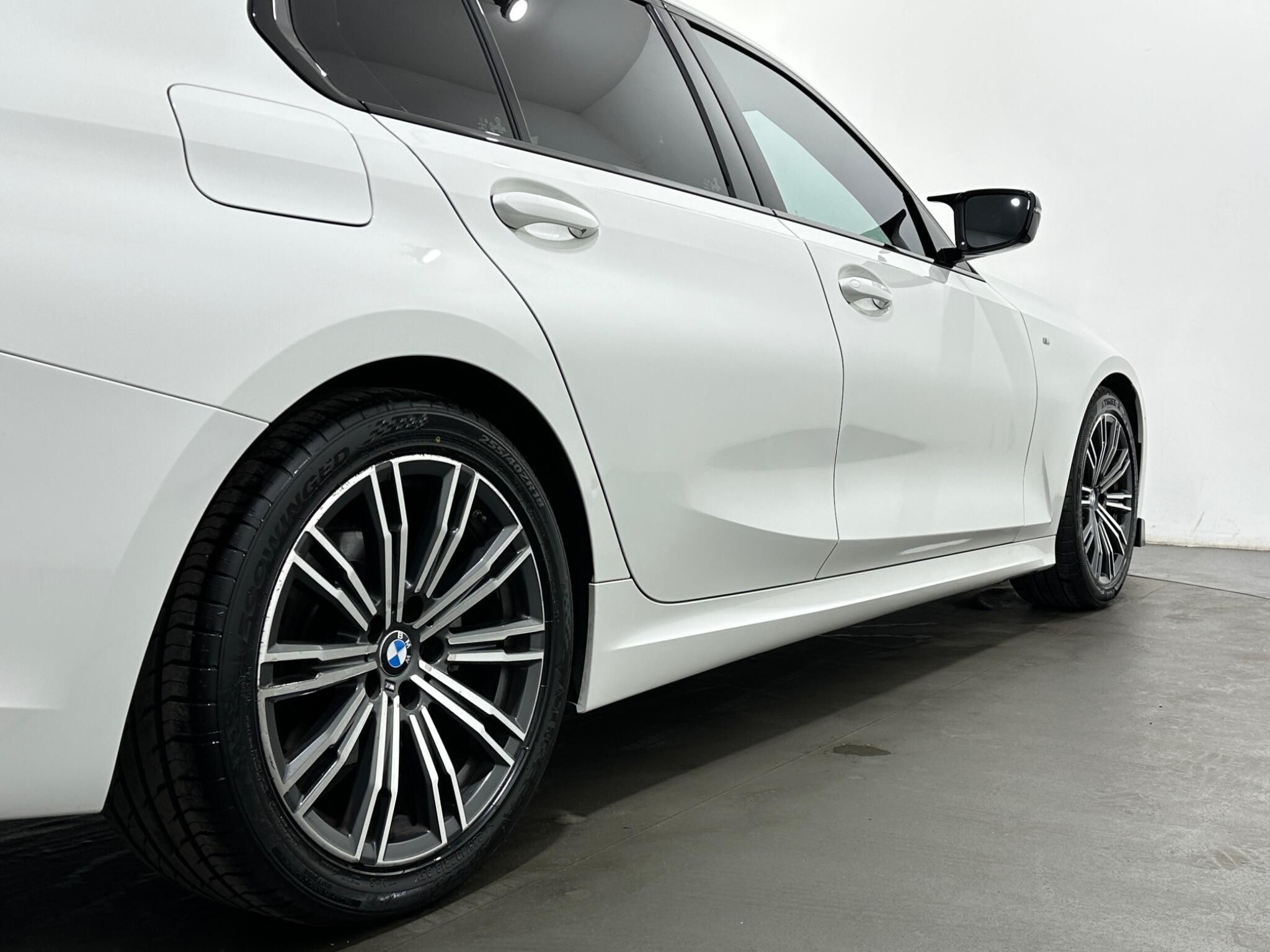 BMW 3 Series view 49