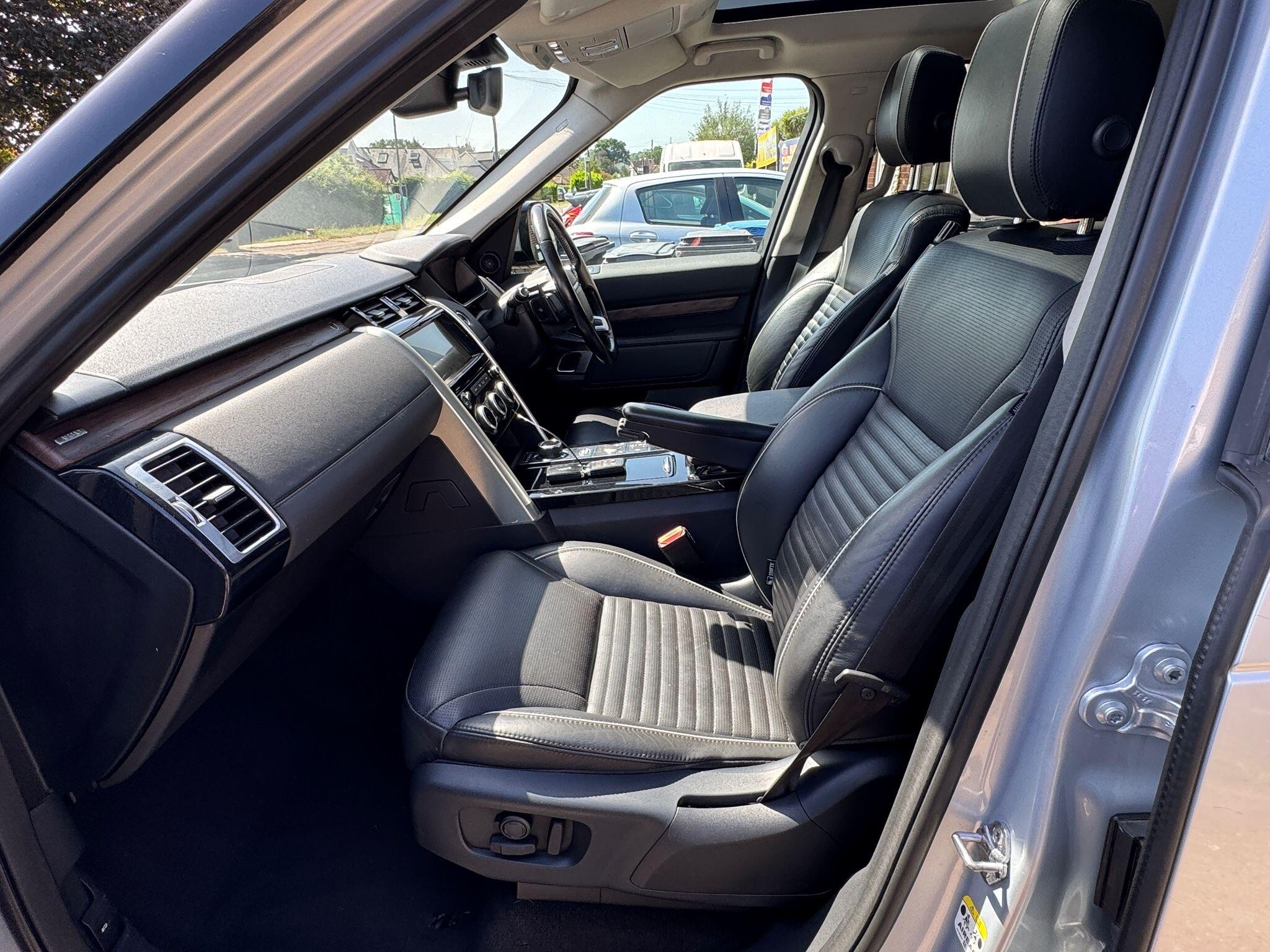 Land Rover Discovery view 52
