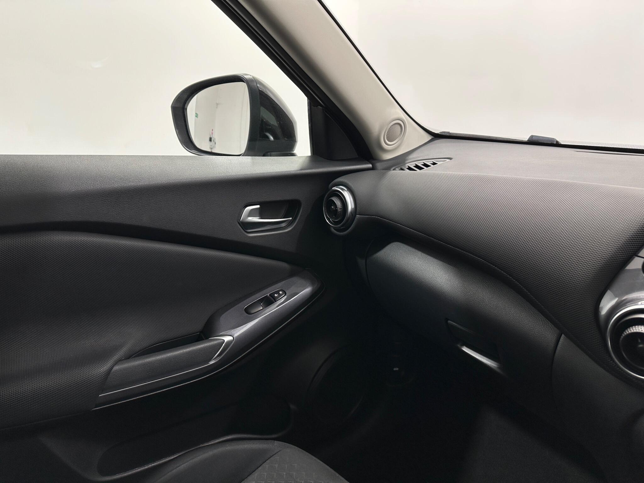 Nissan Juke view 24