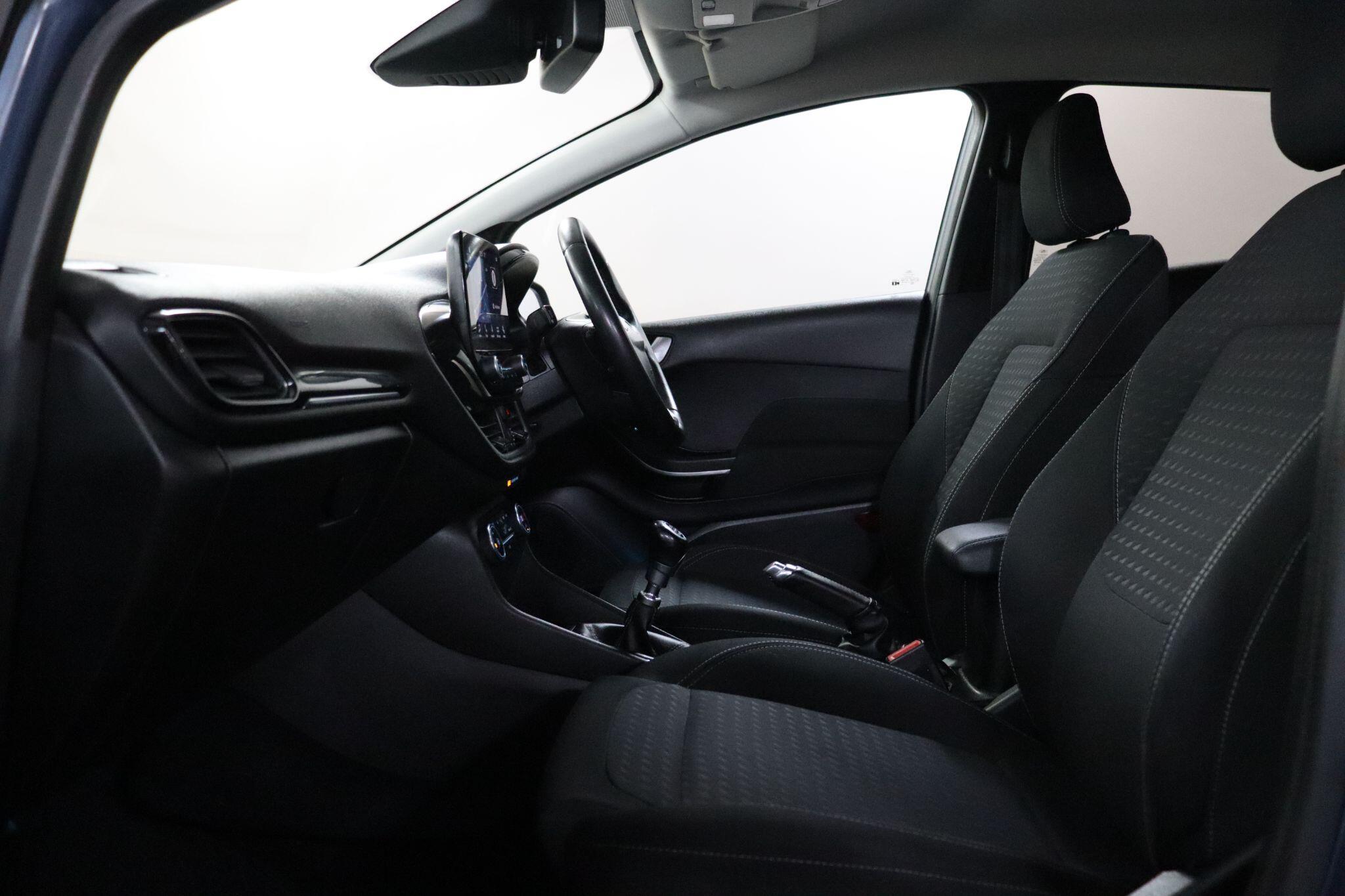 Ford Fiesta view 42