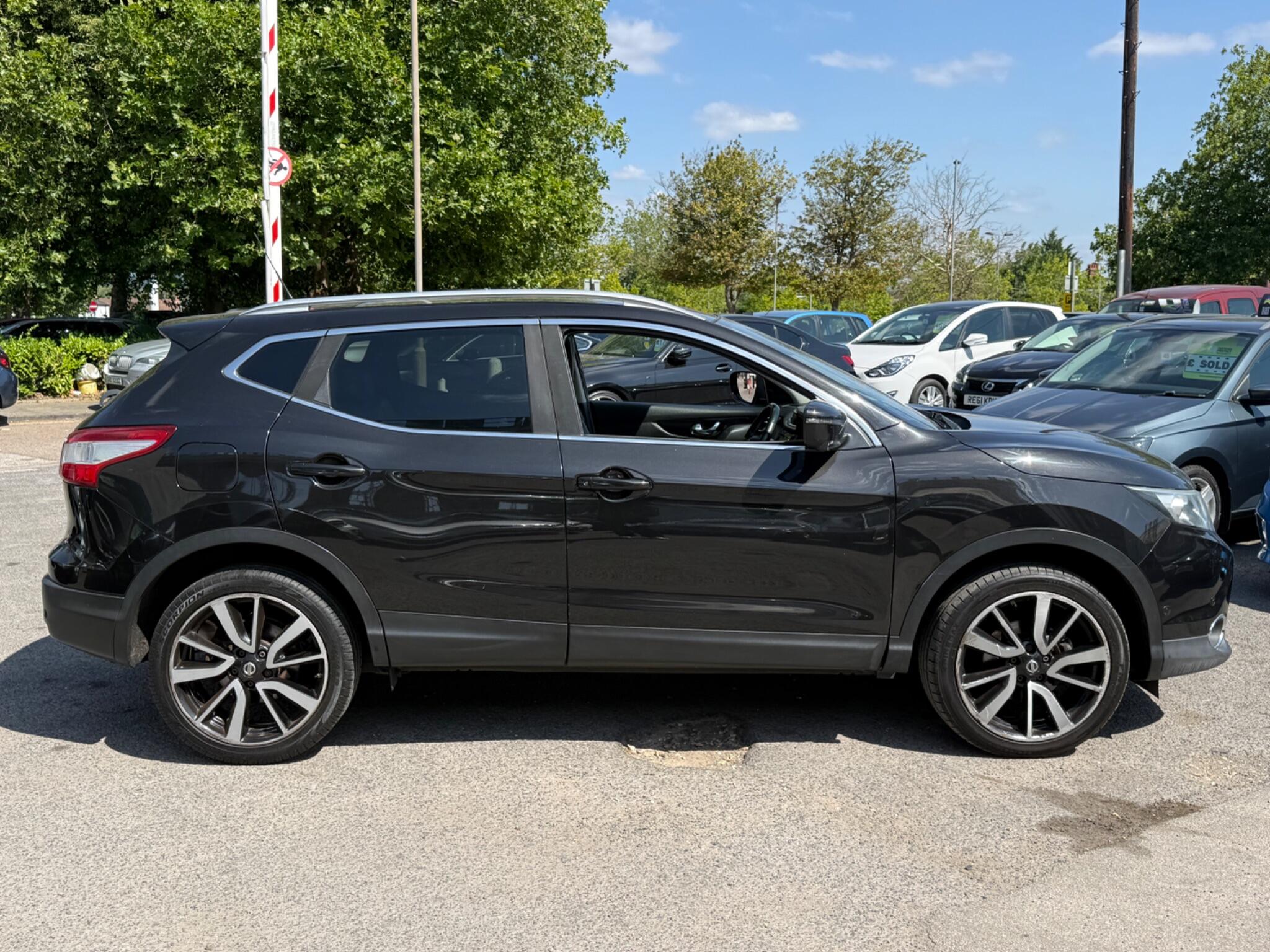 Nissan Qashqai - Image 19