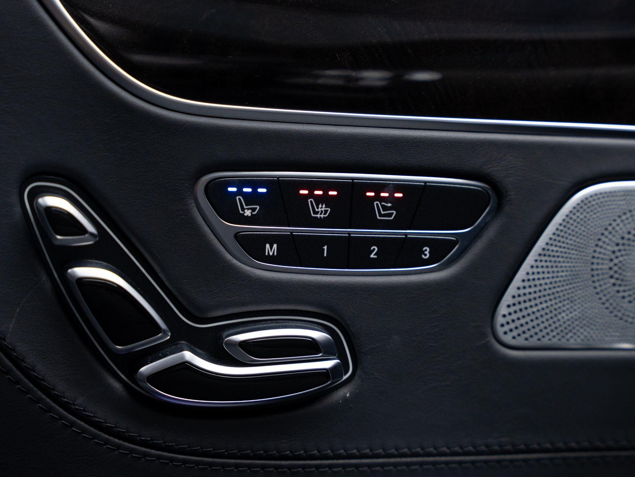 Mercedes-Benz S-Class view 32
