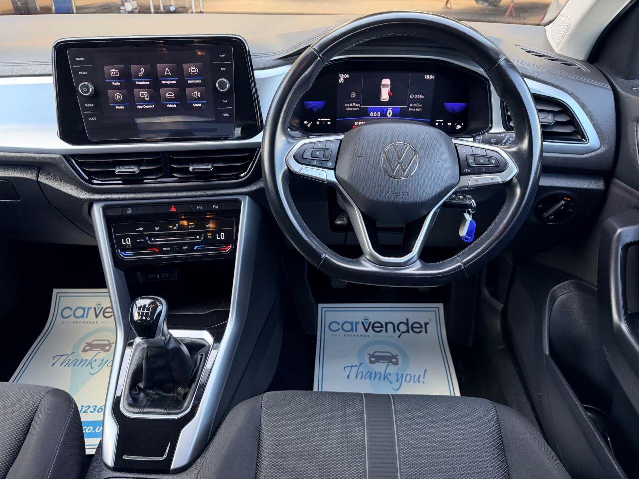 Volkswagen T-Roc view 29