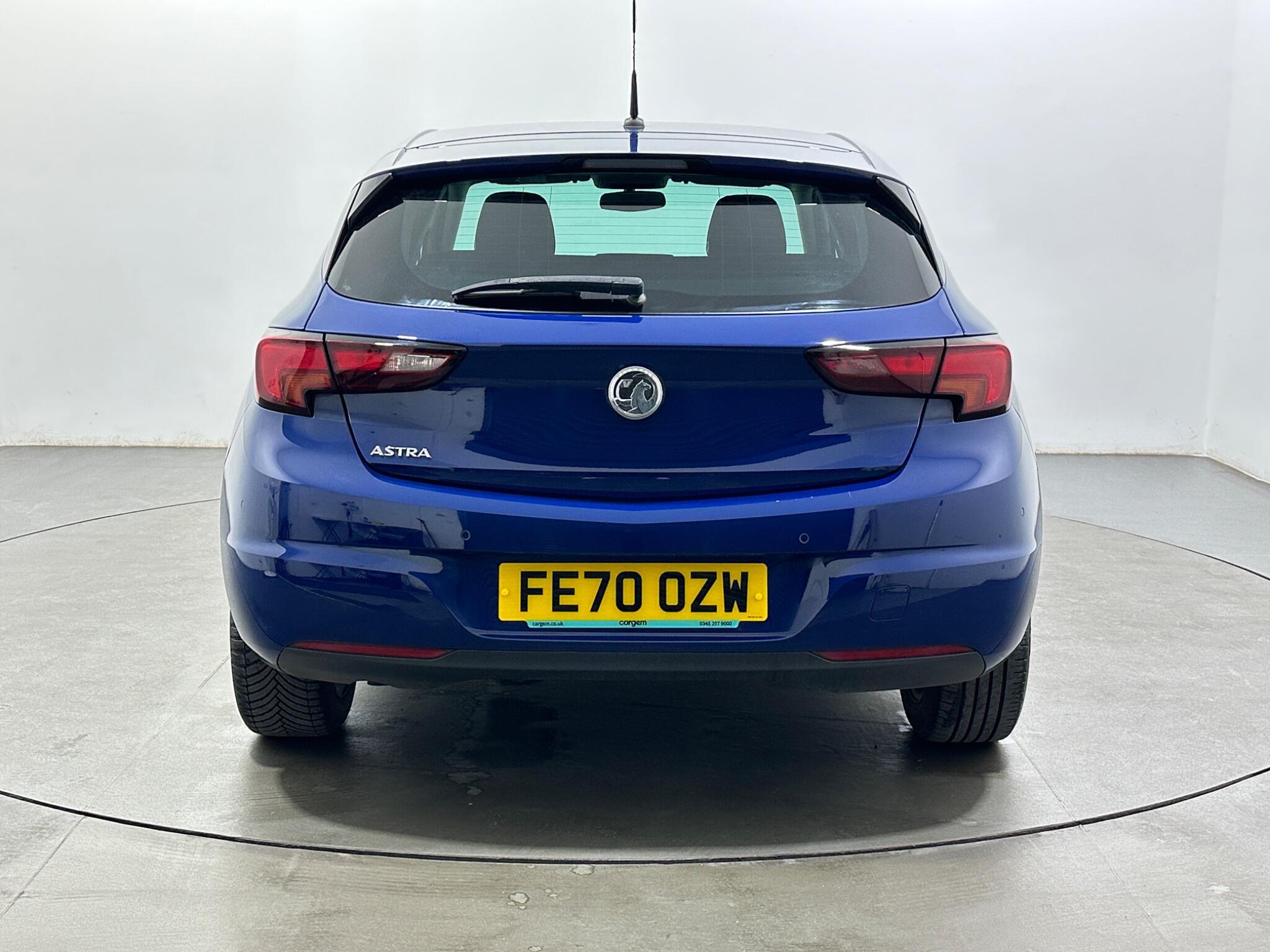 Vauxhall Astra view 7