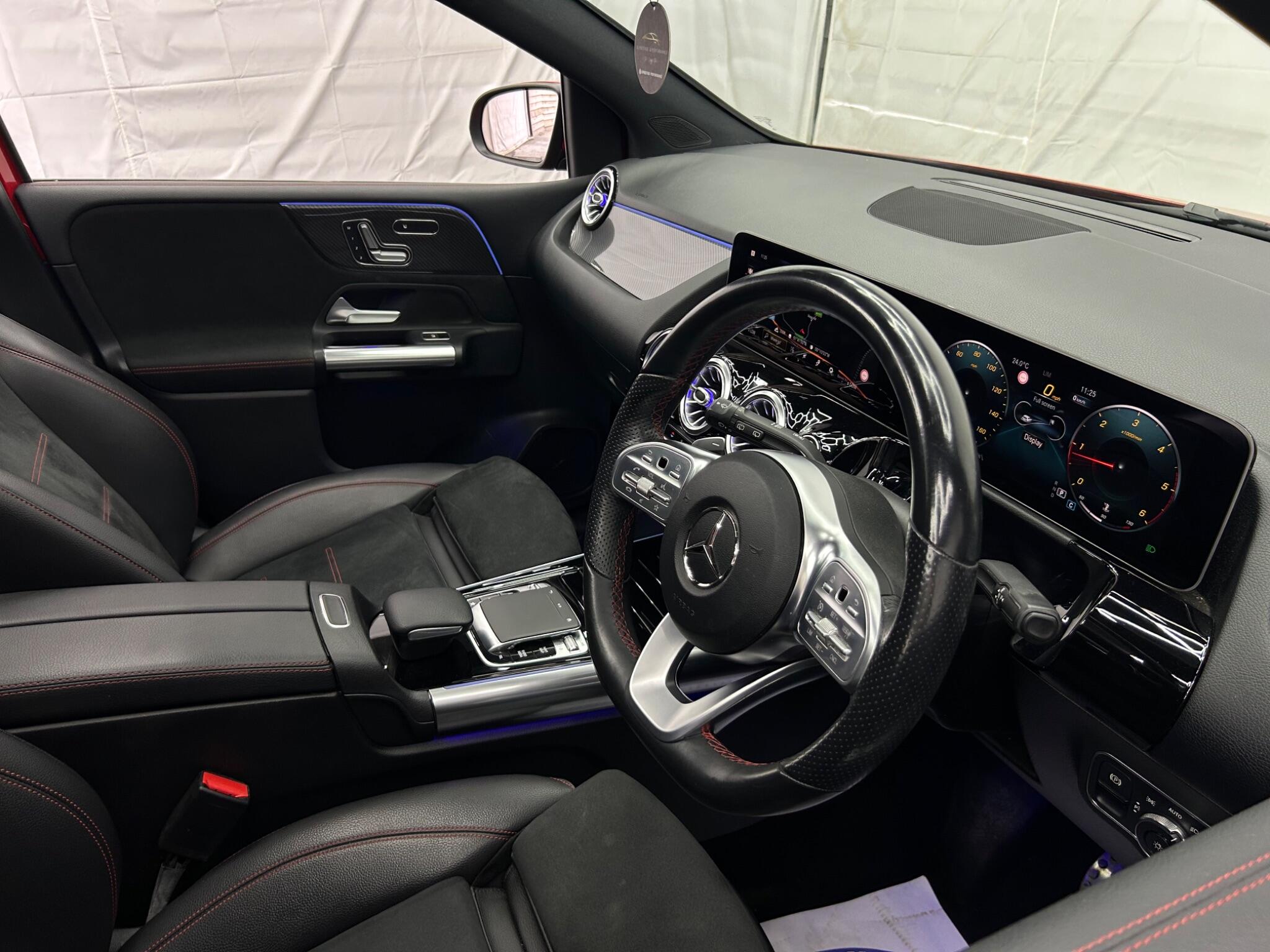 Mercedes-Benz B Class view 13