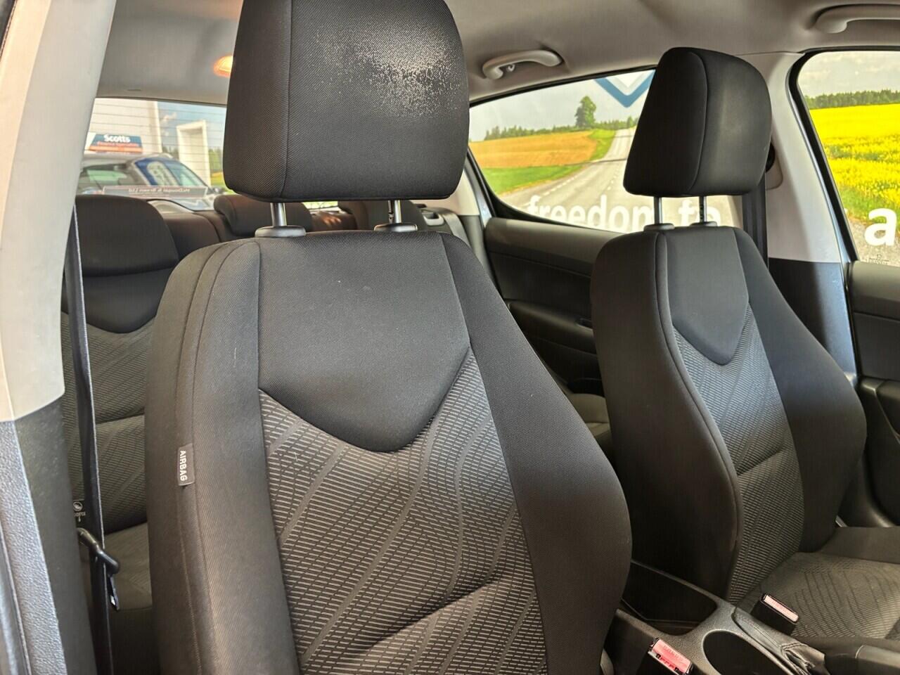 Peugeot 308 view 16