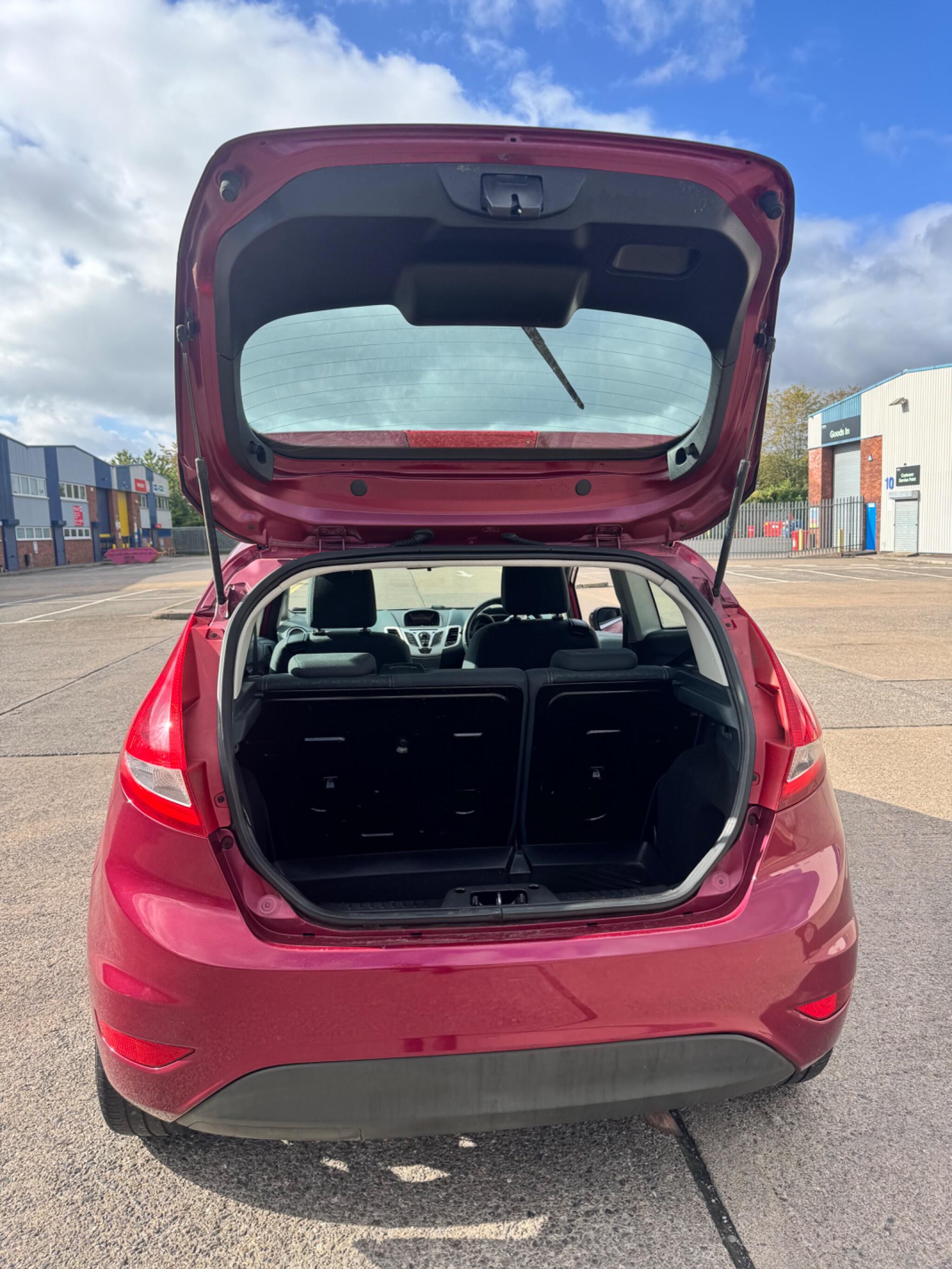 Ford Fiesta view 40