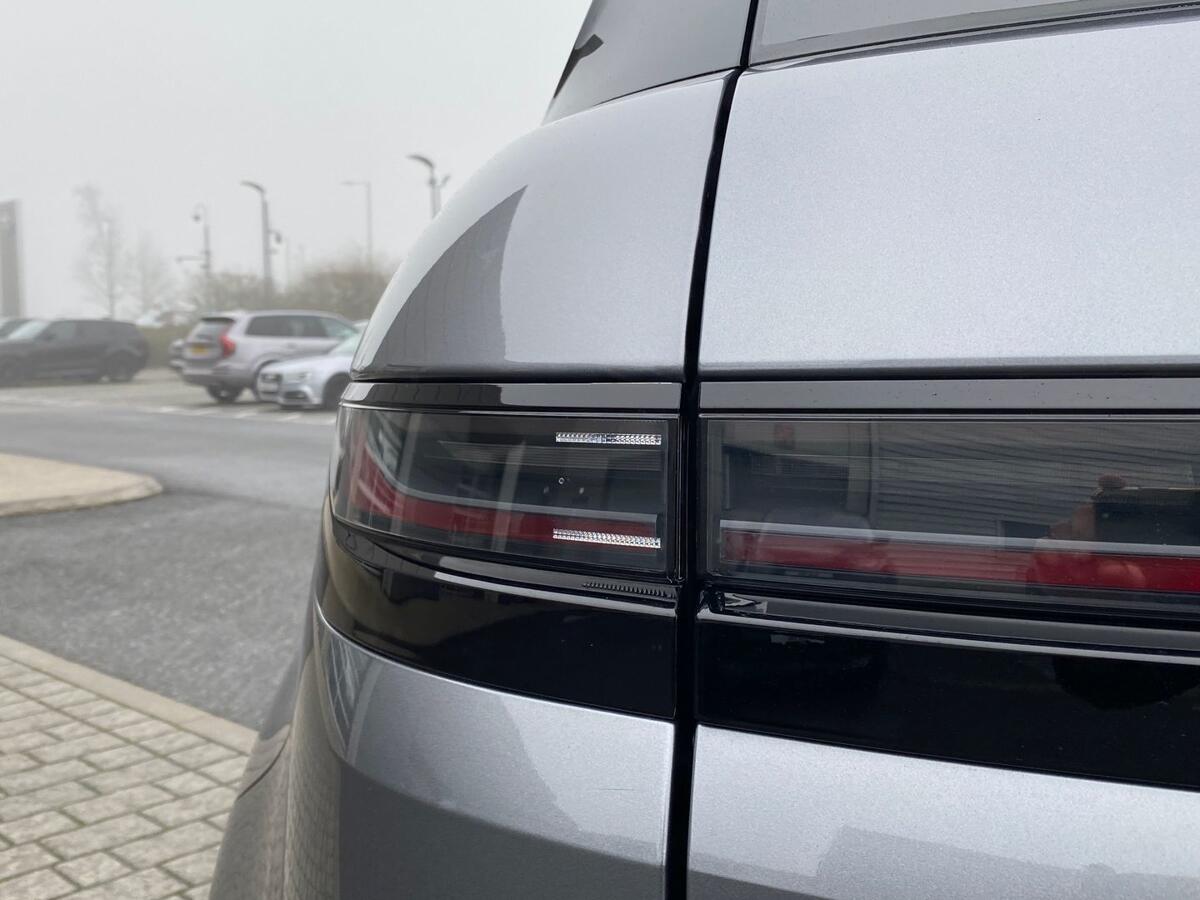 Land Rover Range Rover Evoque view 19