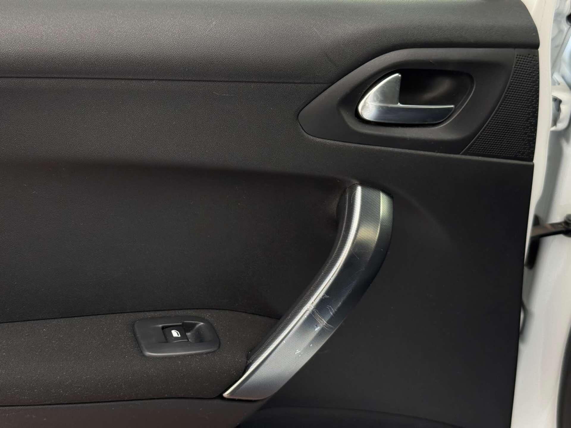 Peugeot 2008 view 37