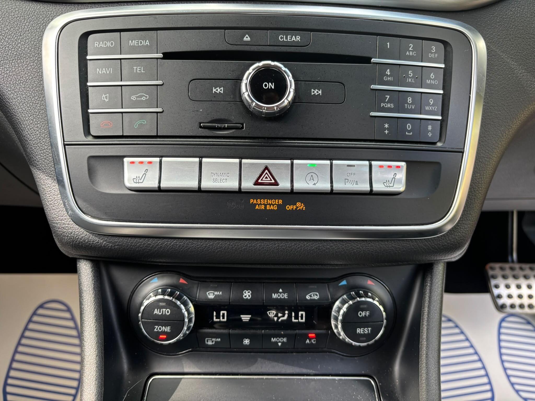 Mercedes-Benz Gla view 25