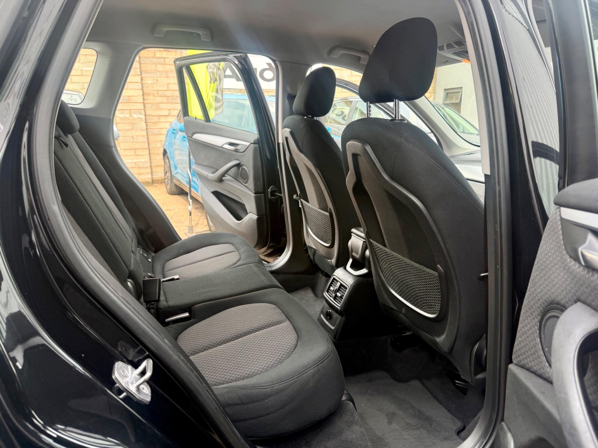BMW X1 view 12