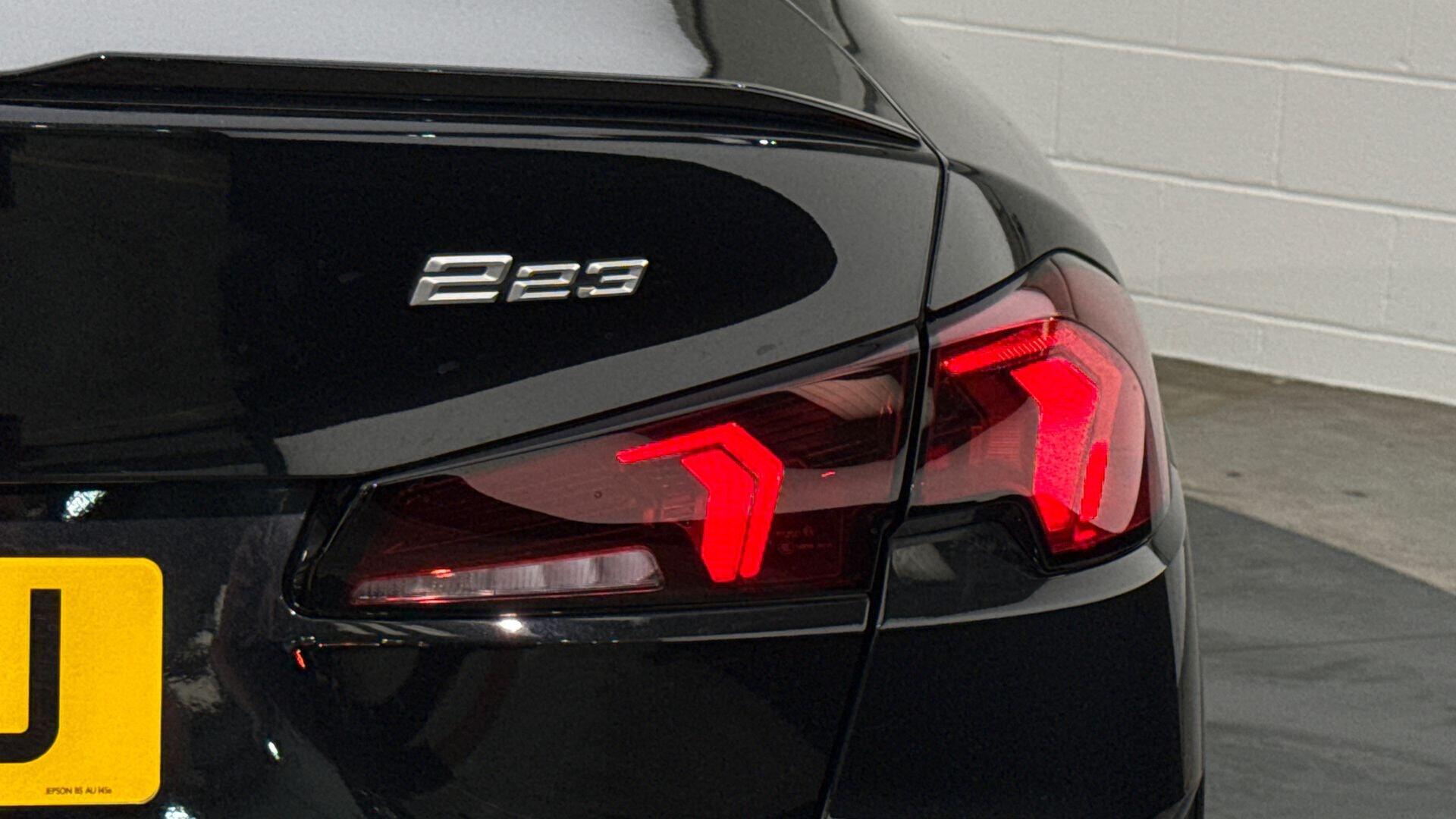BMW 2 Series view 21