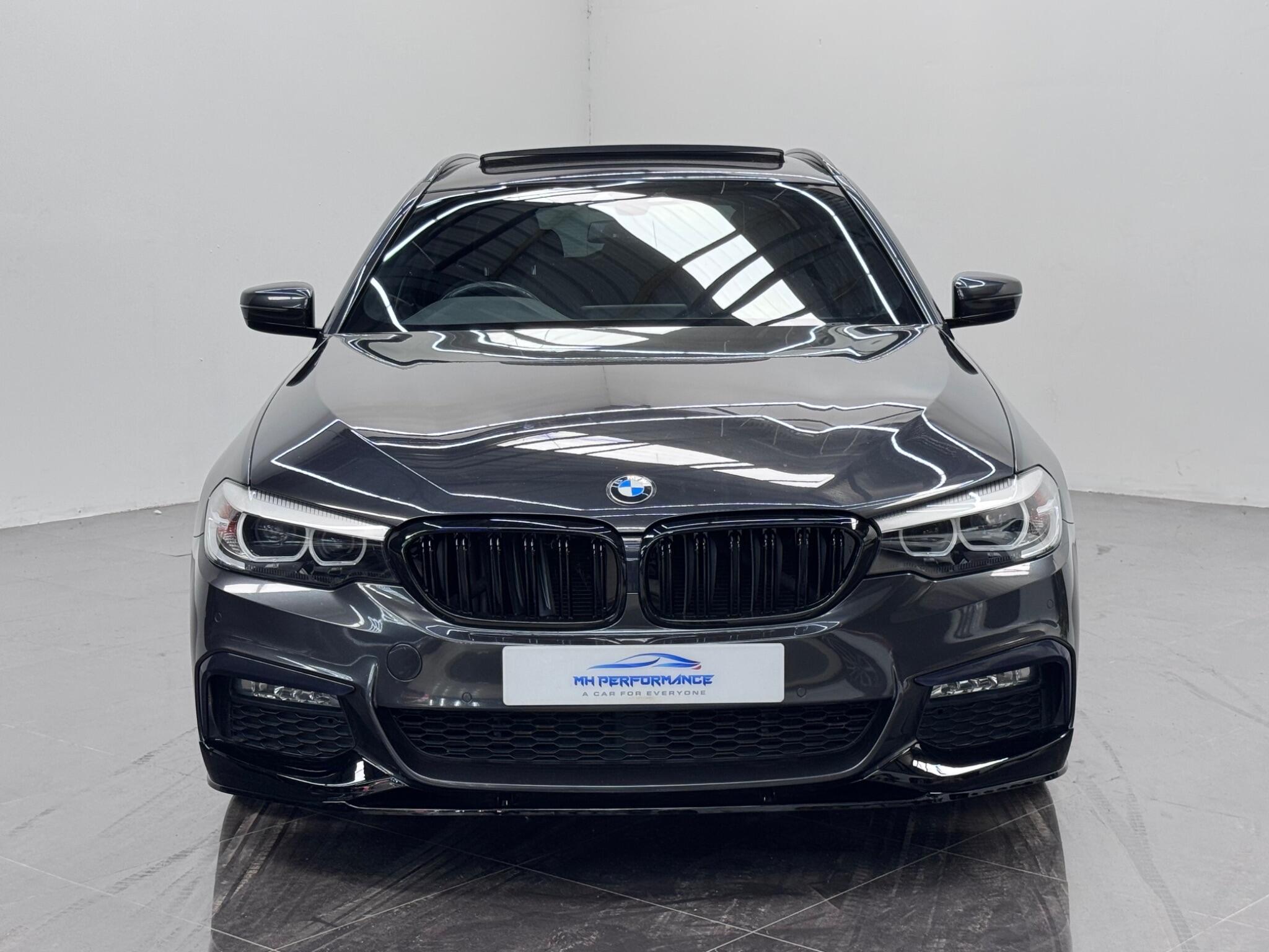 BMW 5 Series view 44