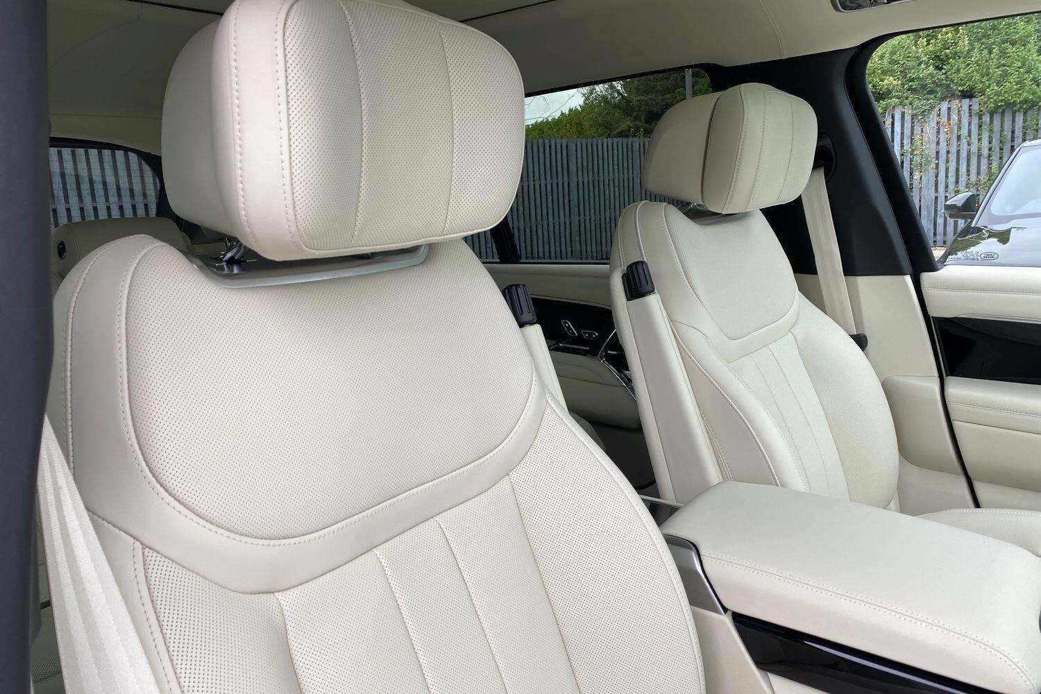 Land Rover Range Rover view 10