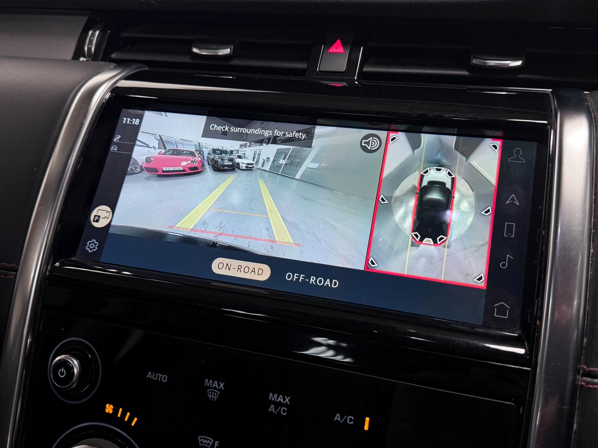 Land Rover Discovery Sport view 39