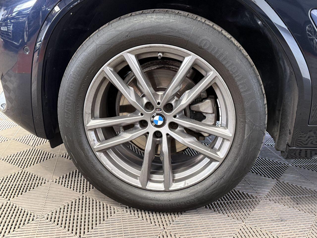 BMW X3 view 22