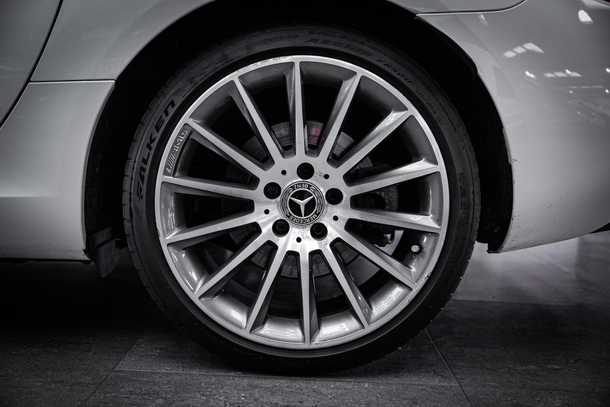 Mercedes-Benz SLC view 26