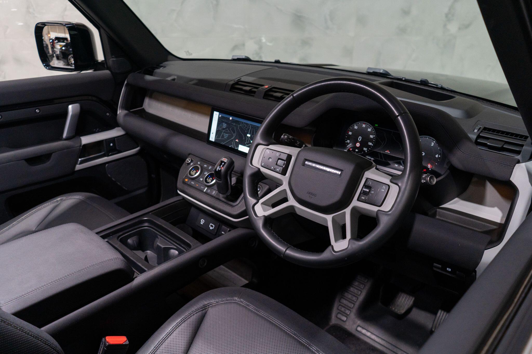 Land Rover Defender view 10