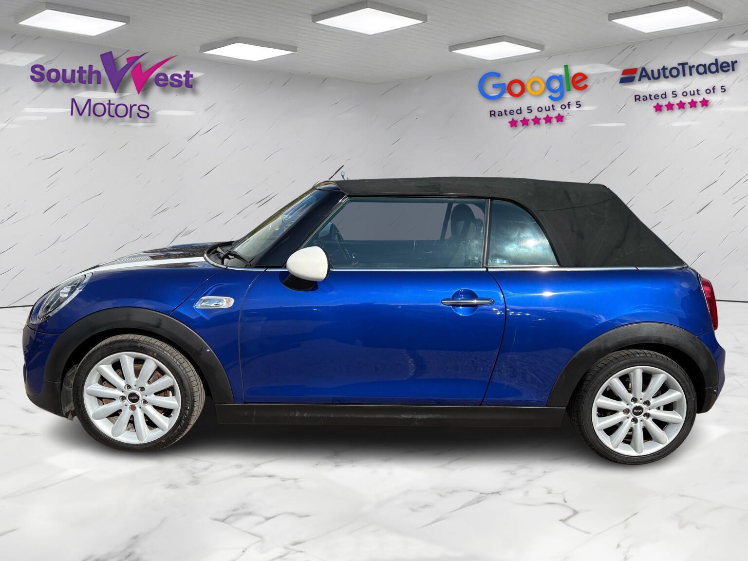 Mini Convertible view 11