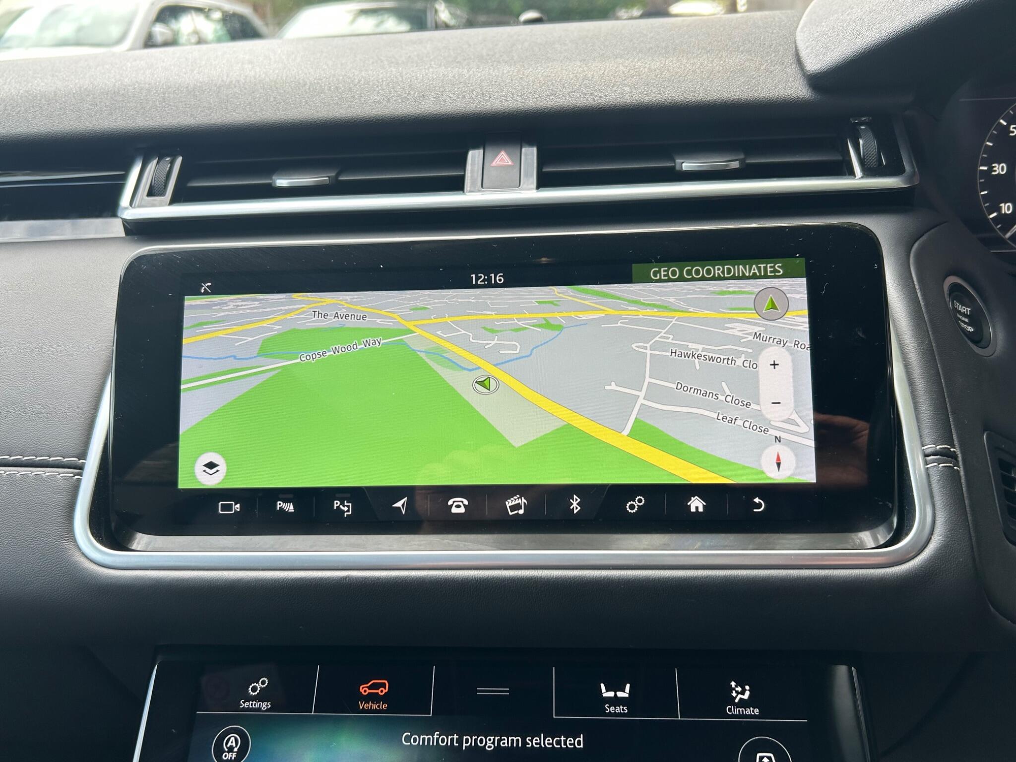 Land Rover Range Rover Velar view 51