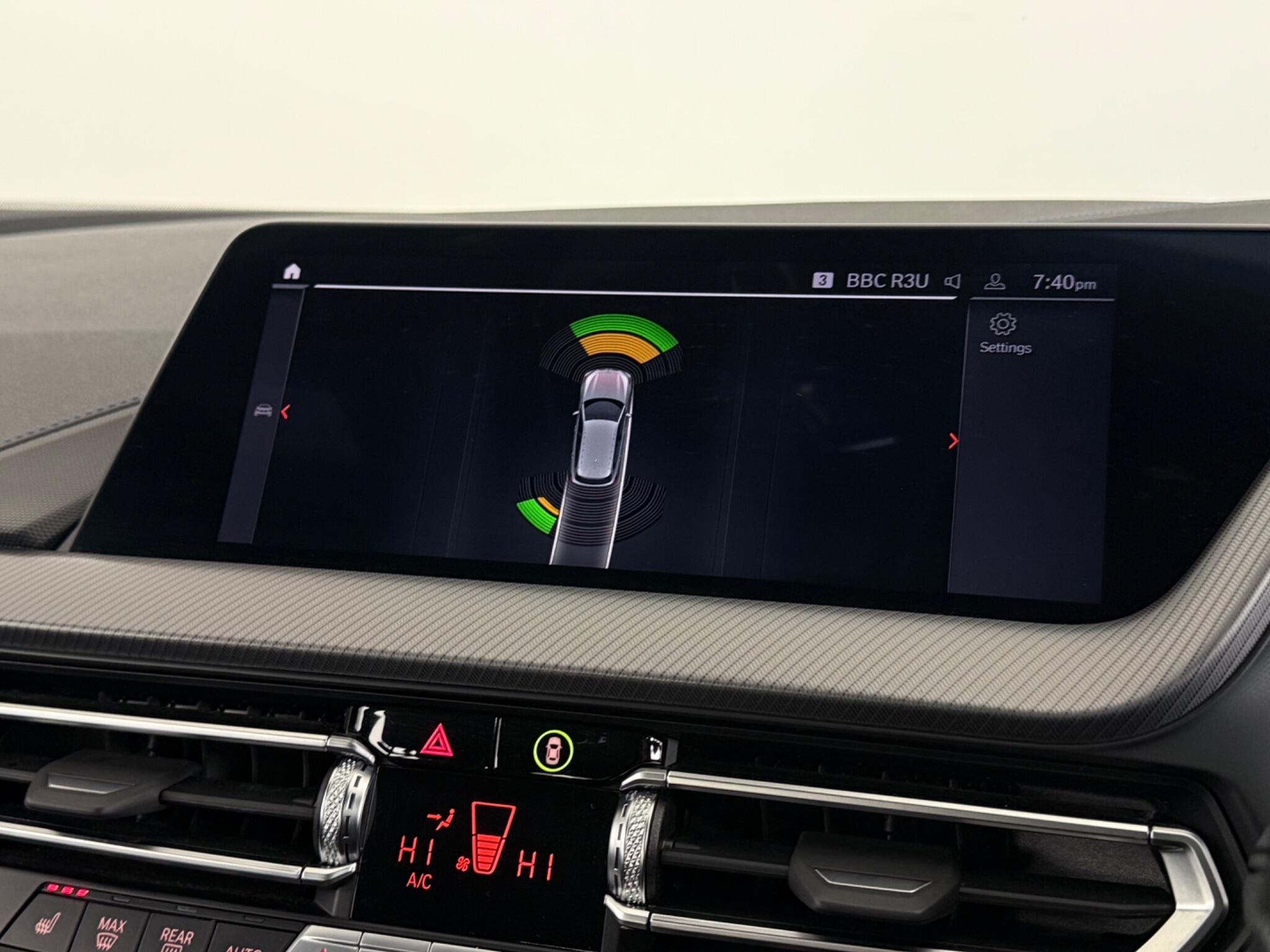 BMW 1 Series view 30