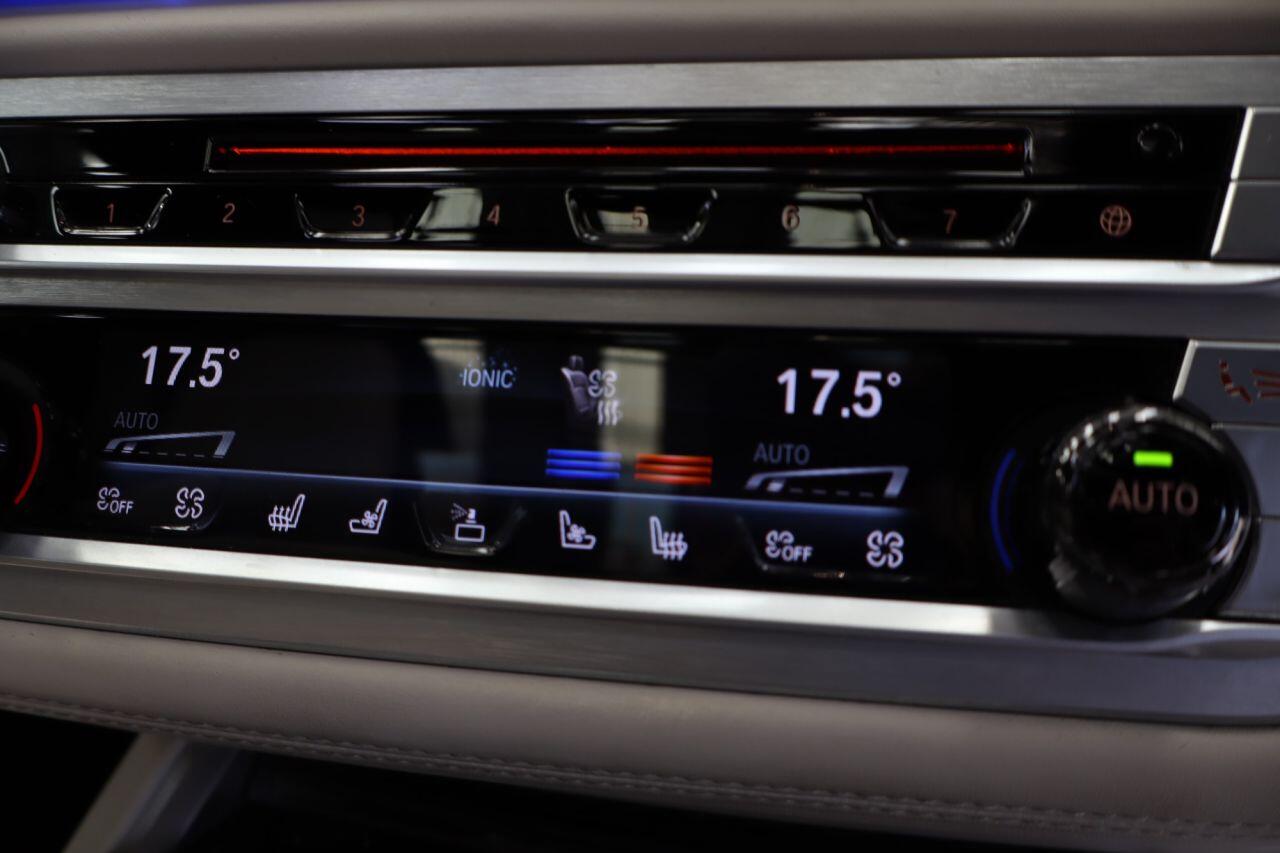 BMW 7 Series view 46
