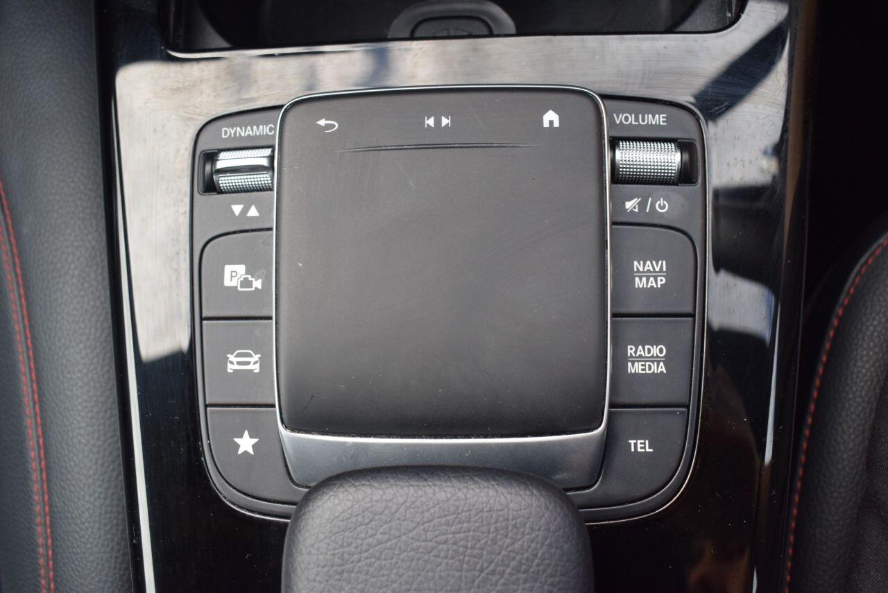 Mercedes-Benz A Class view 32