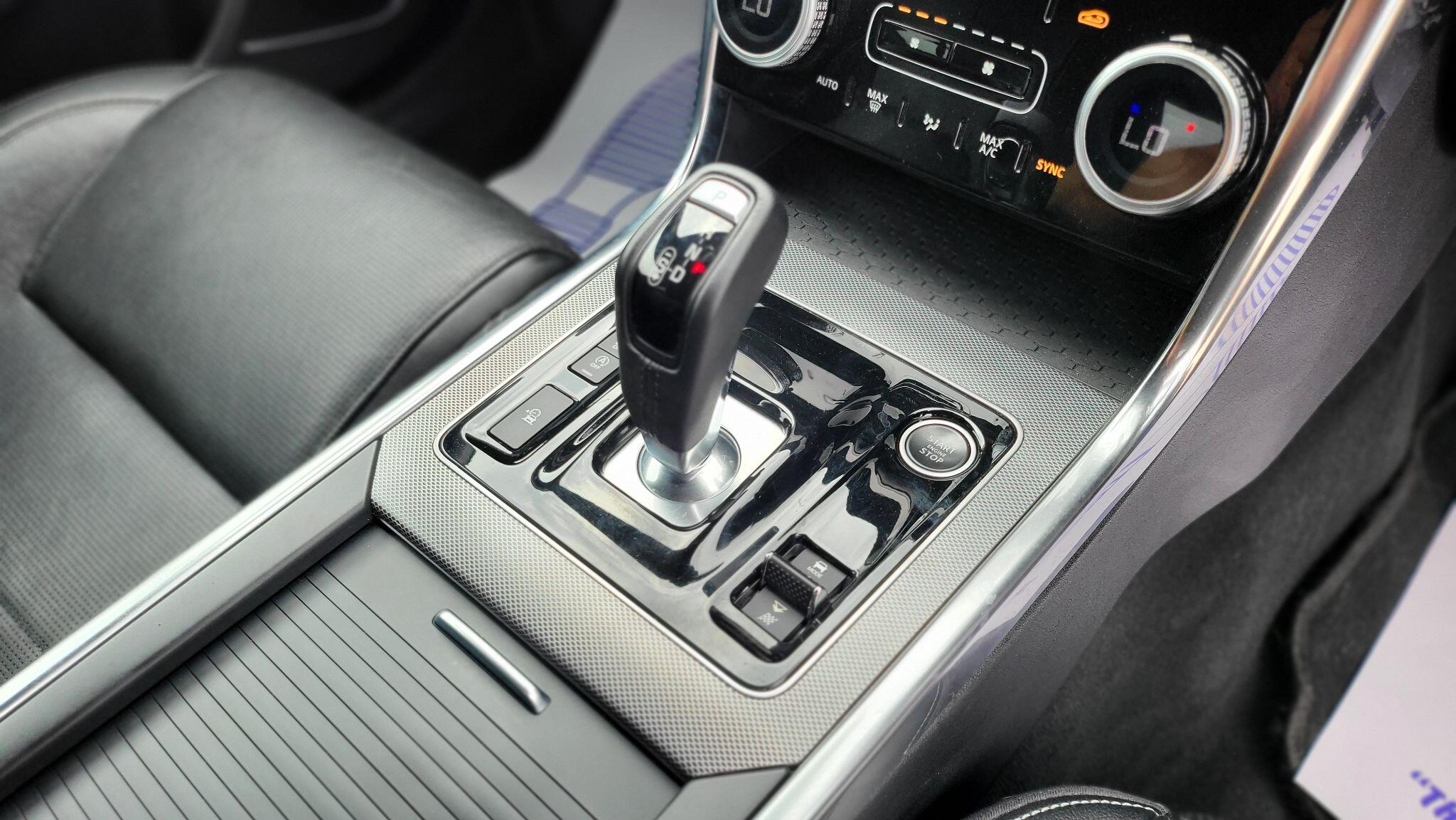 Jaguar Xe view 12