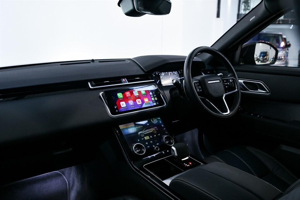 Land Rover Range Rover Velar view 9