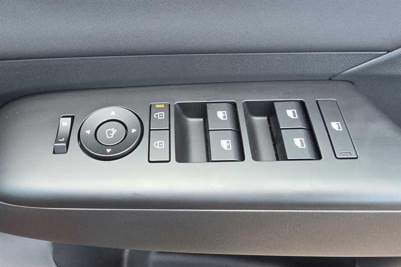 Hyundai Kona view 16