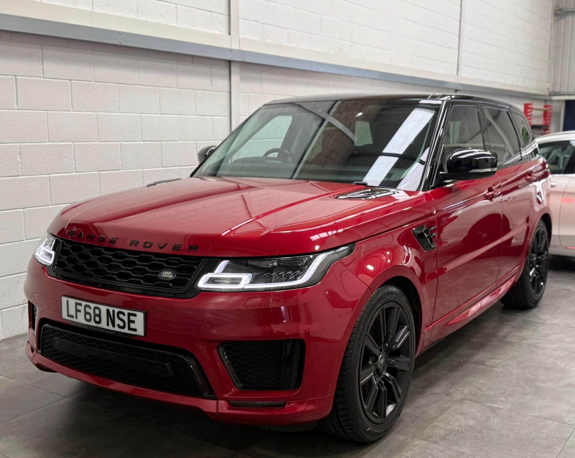 Land Rover Range Rover Sport view 3
