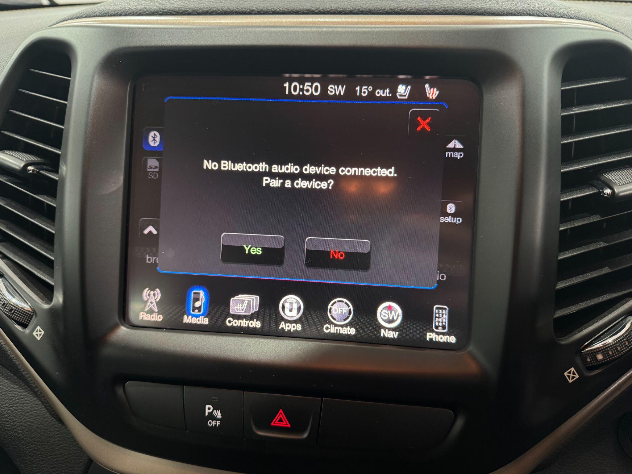 Jeep Cherokee view 40