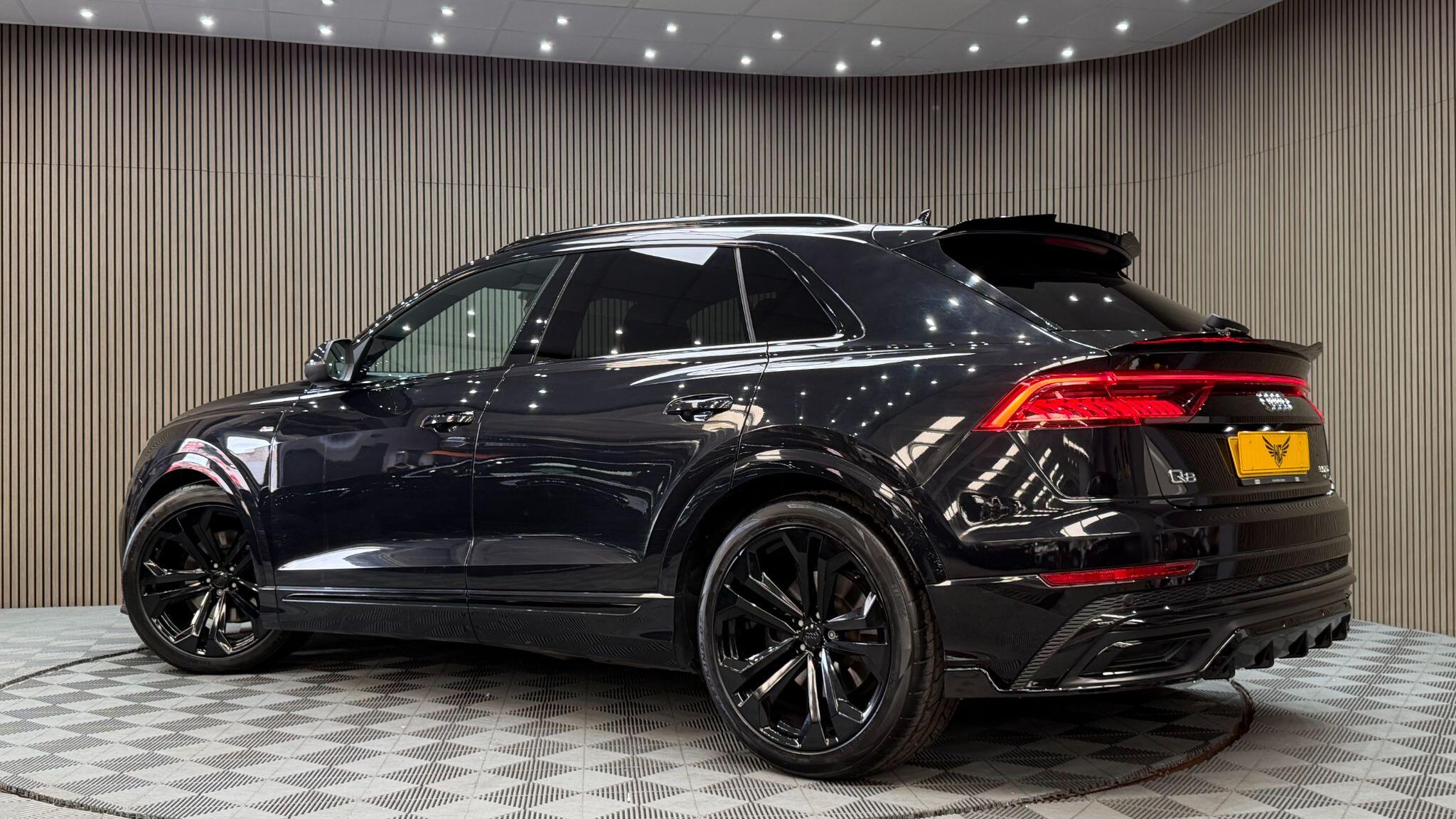 Audi Q8 view 2