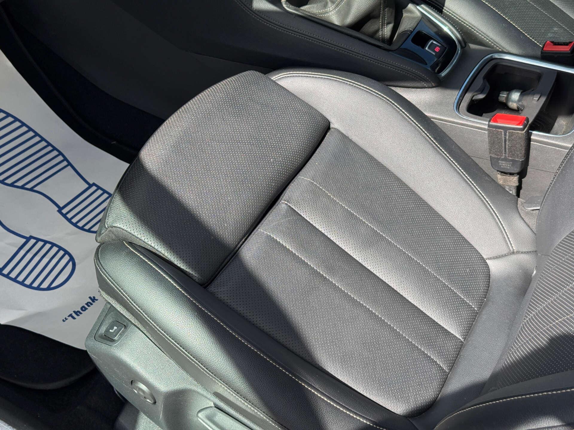 Vauxhall Grandland X view 60