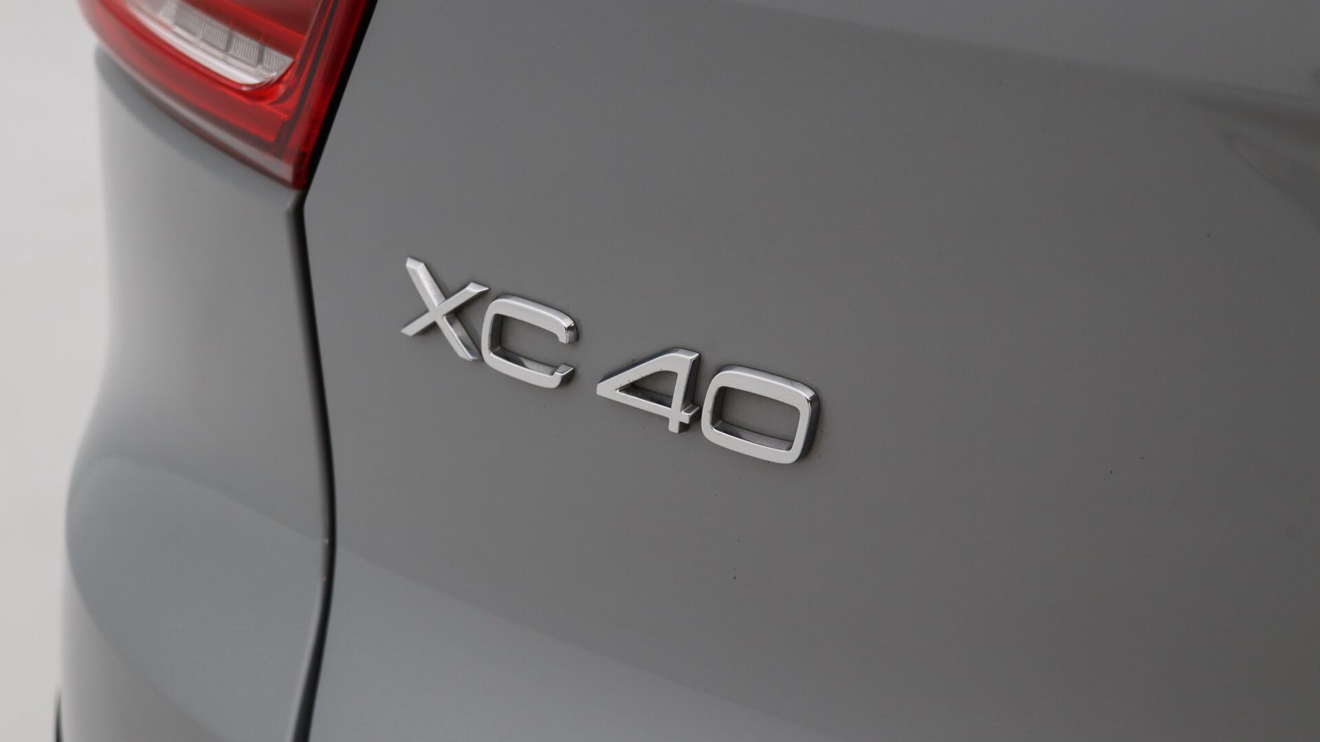 Volvo XC40 view 43