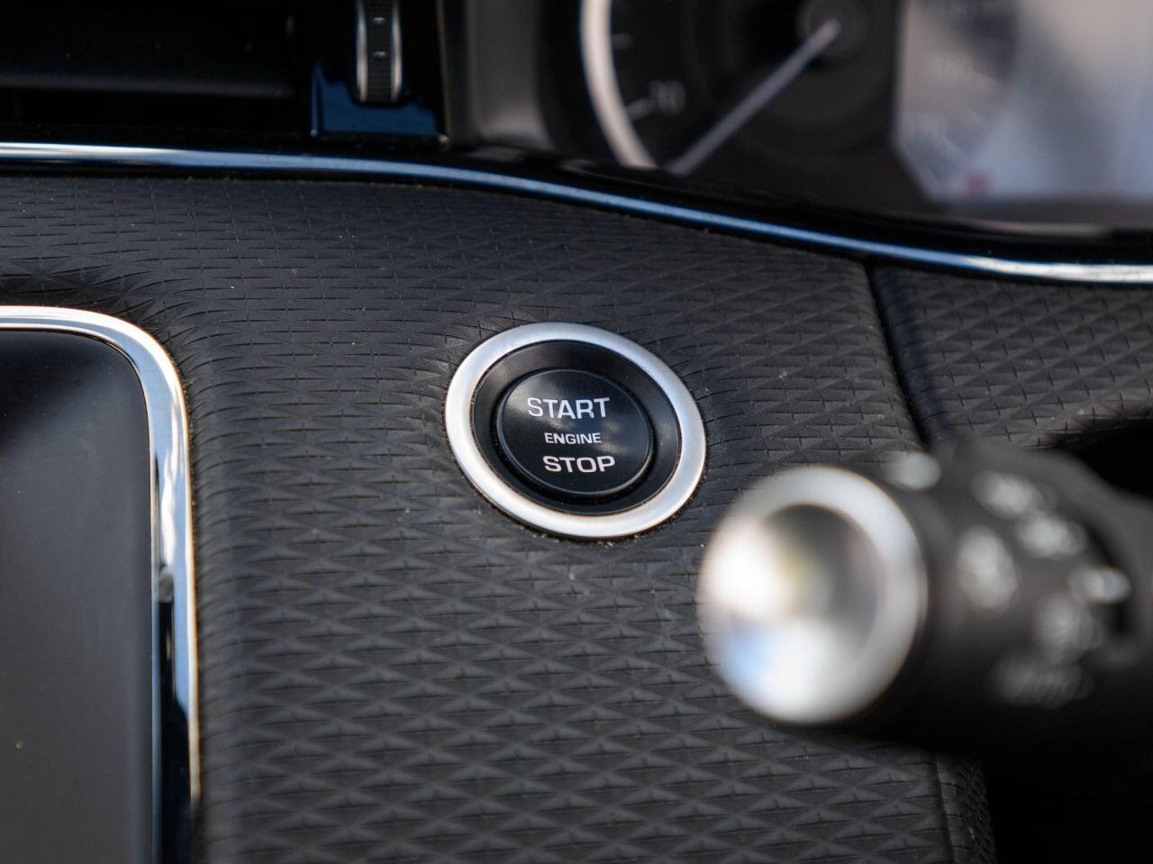 Land Rover Range Rover Evoque view 24