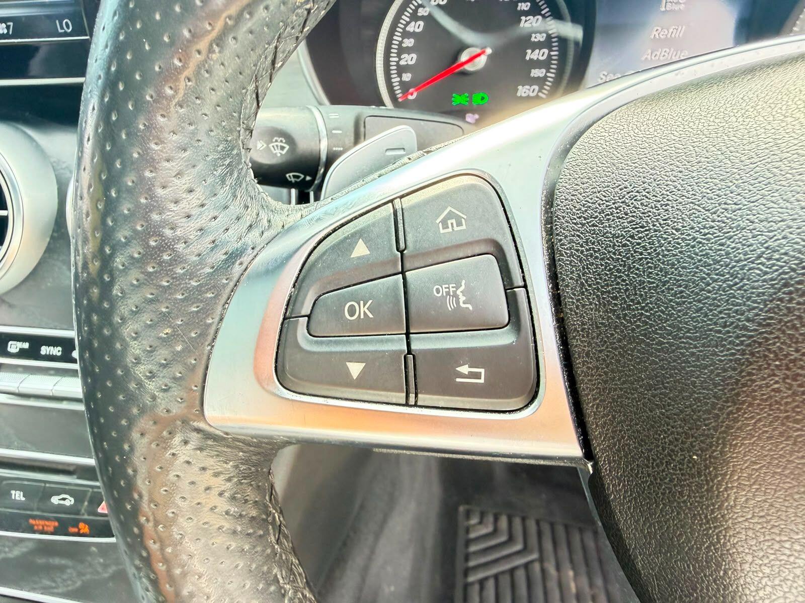 Mercedes-Benz C-Class view 16