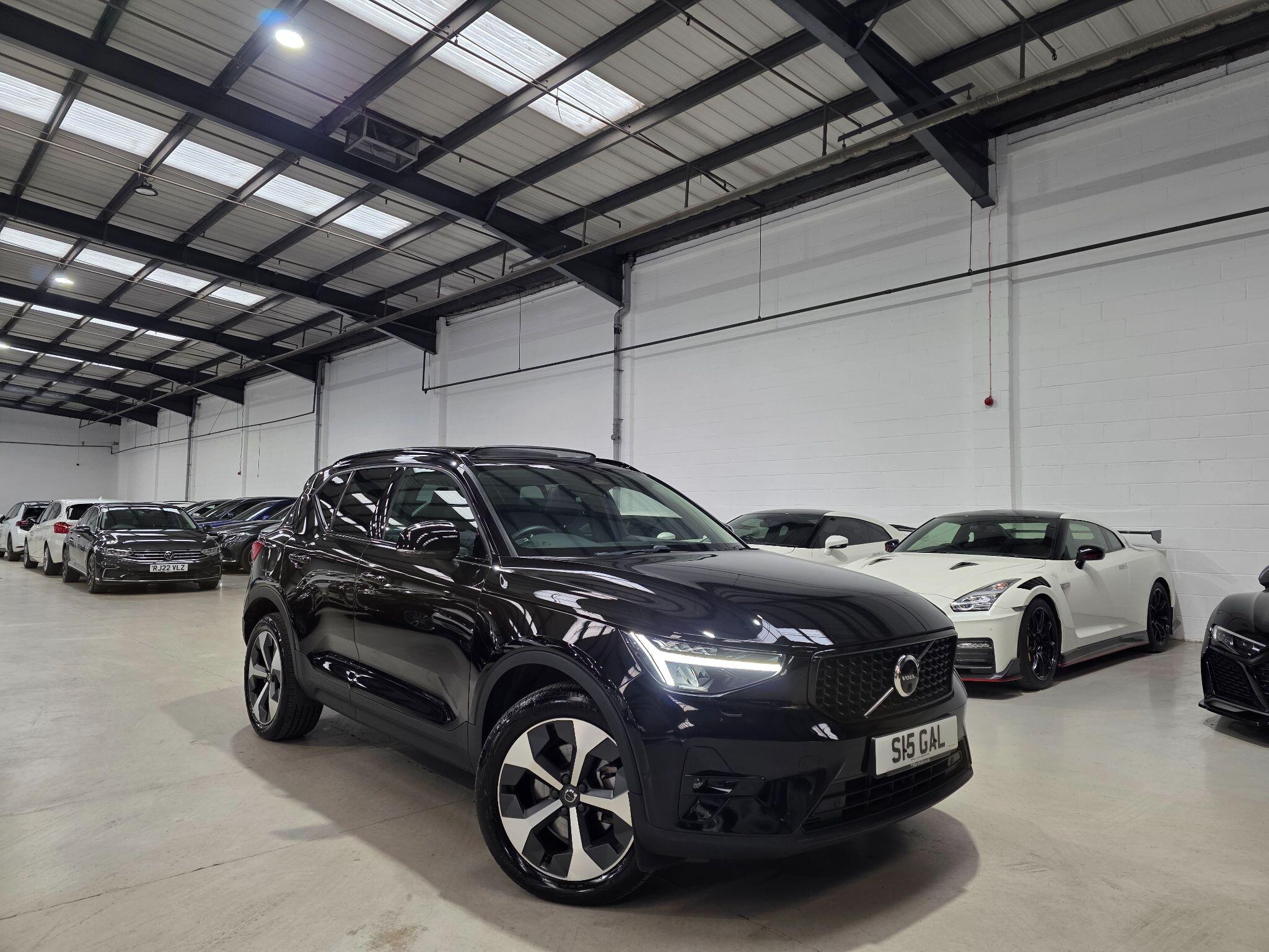 Volvo XC40 view 3