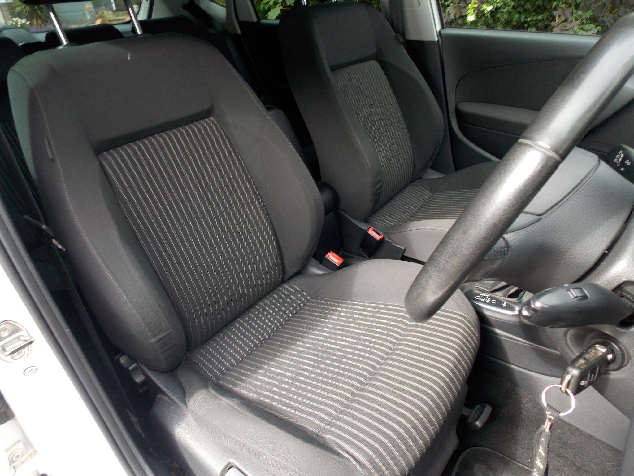 Volkswagen Polo view 52