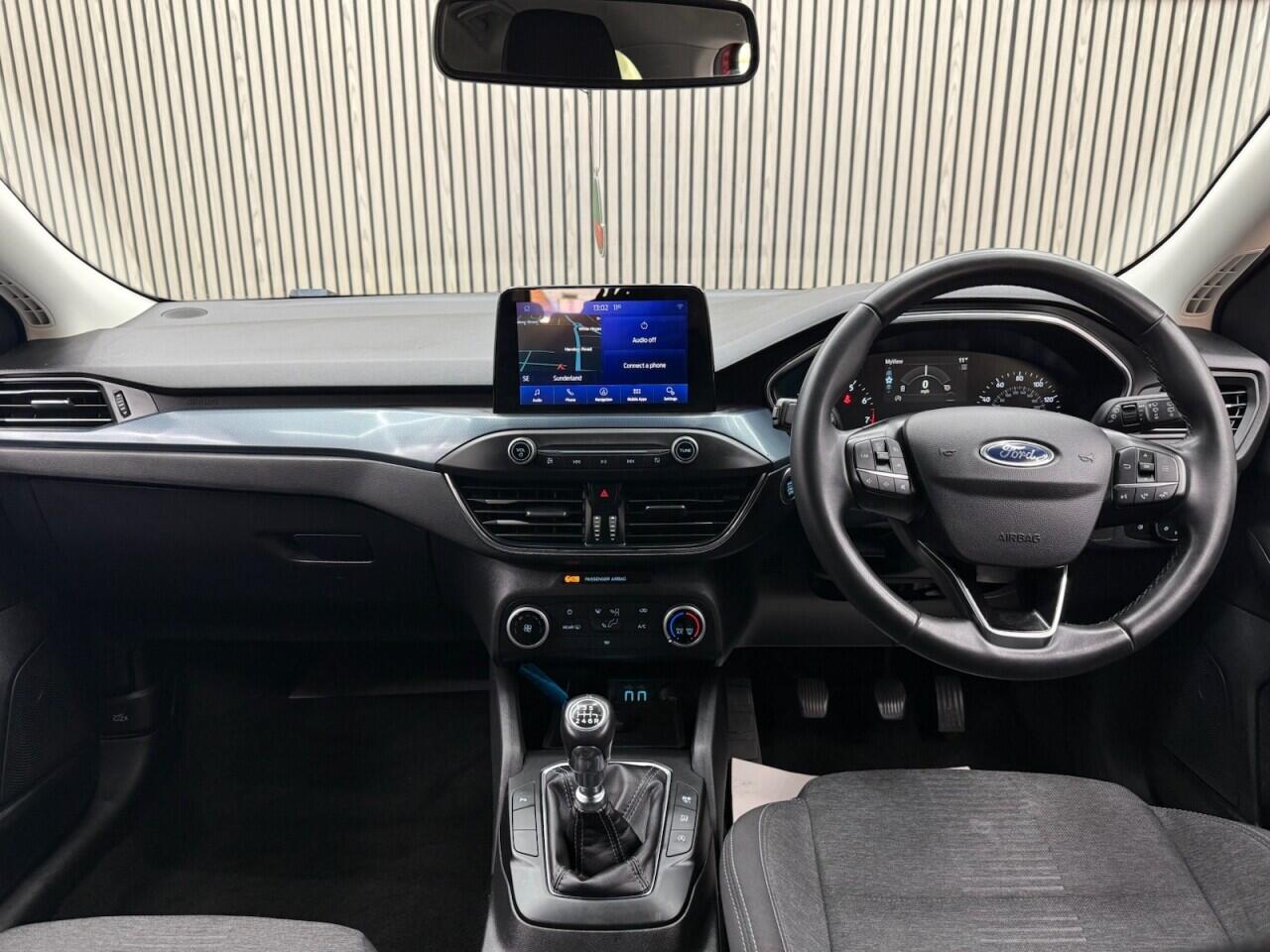 Ford Focus view 7