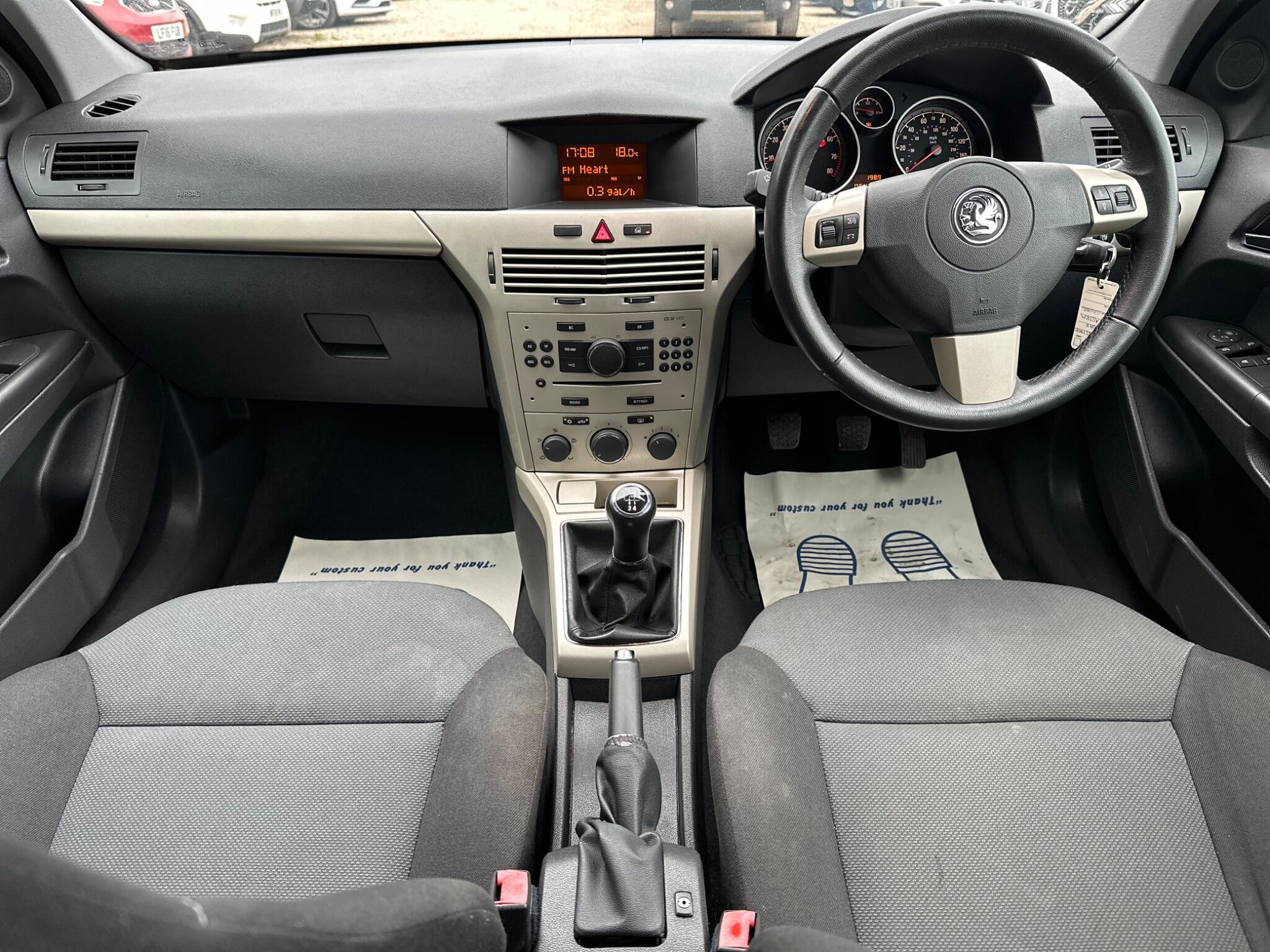 Vauxhall Astra view 20