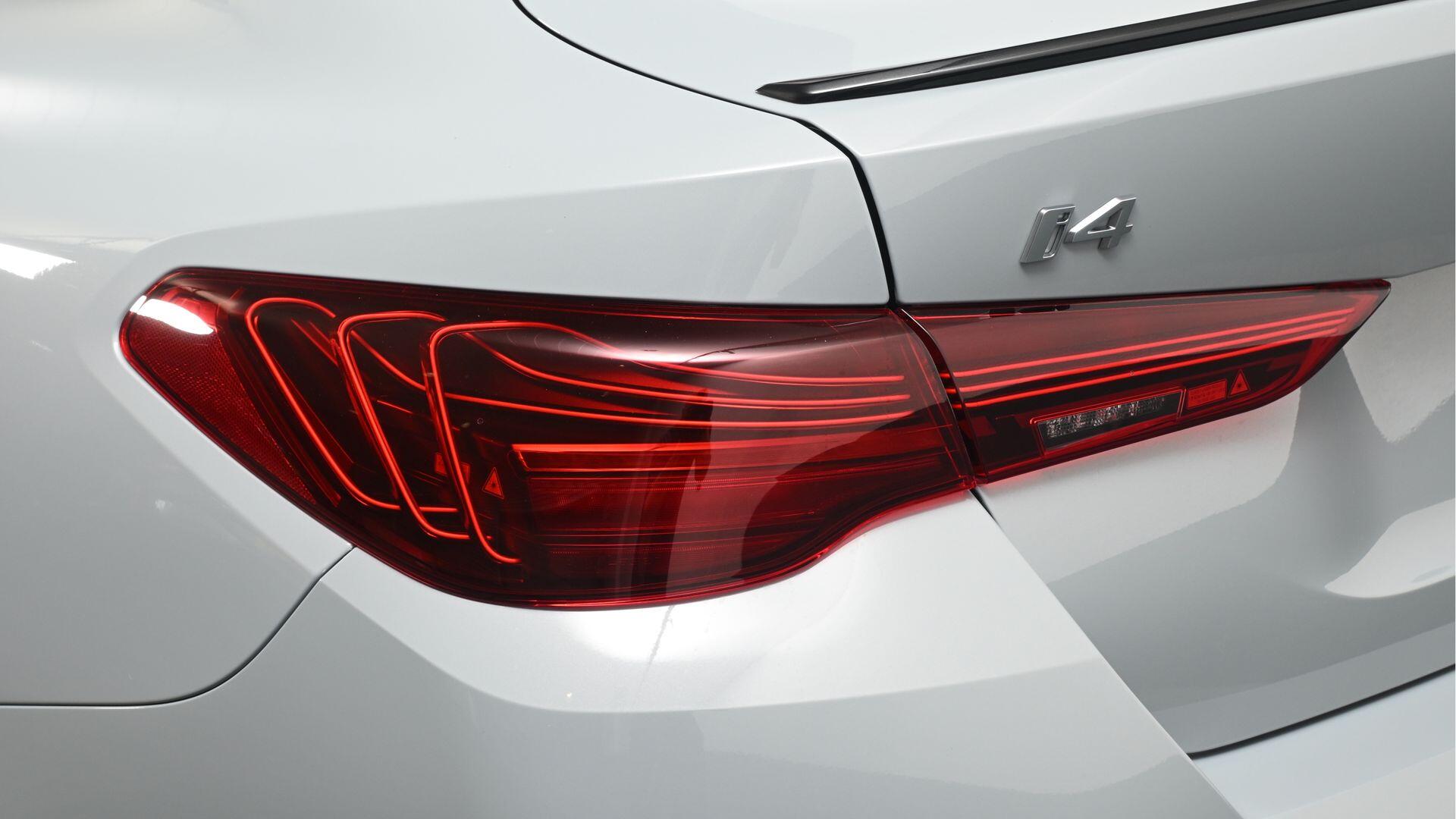 BMW i4 view 22