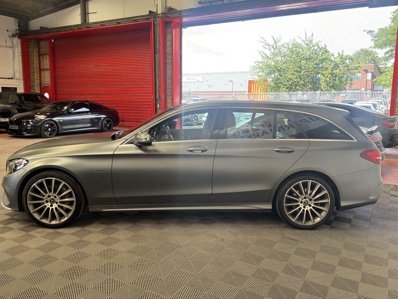 Mercedes-Benz C Class view 6