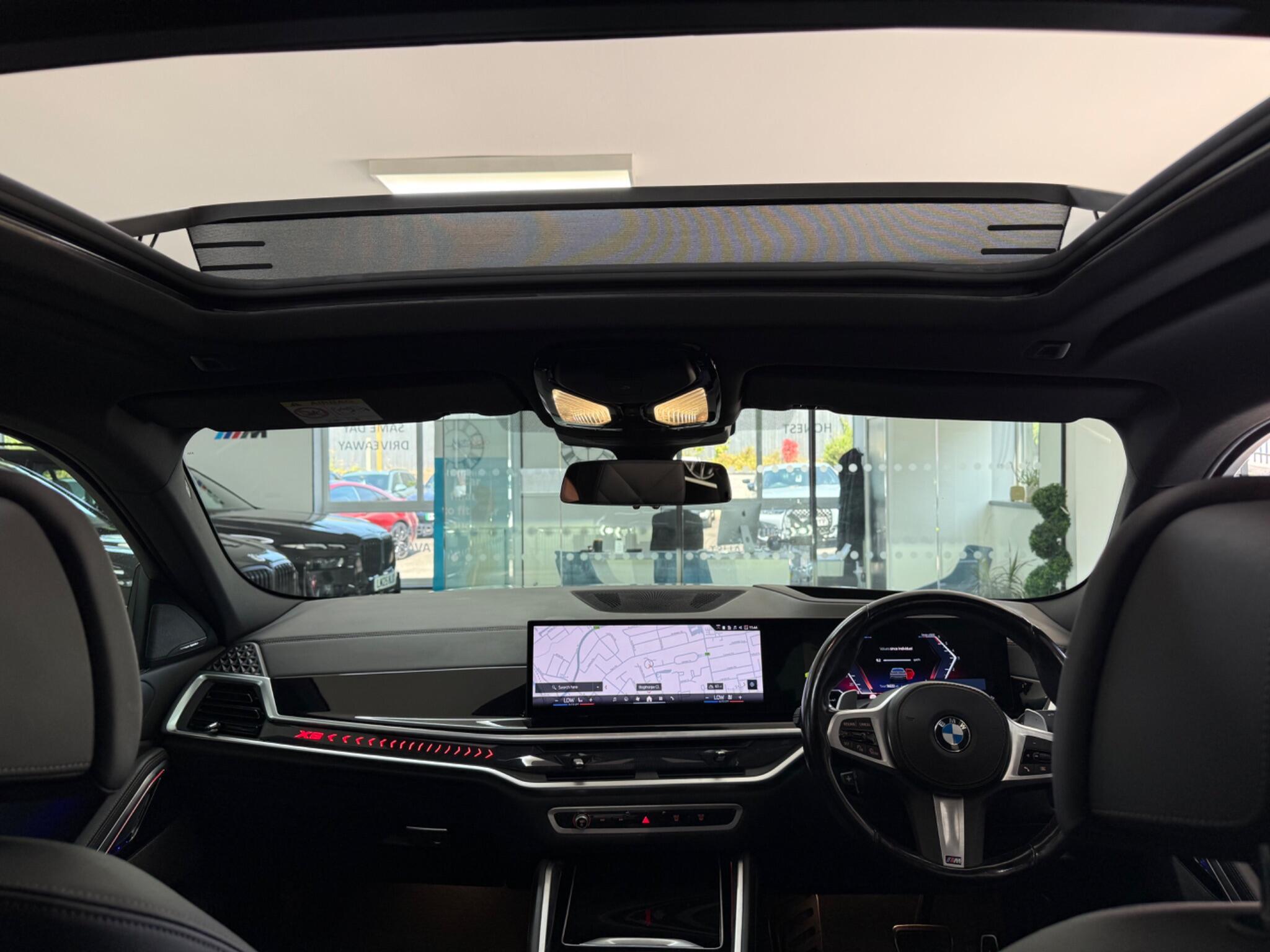 BMW X6 view 12