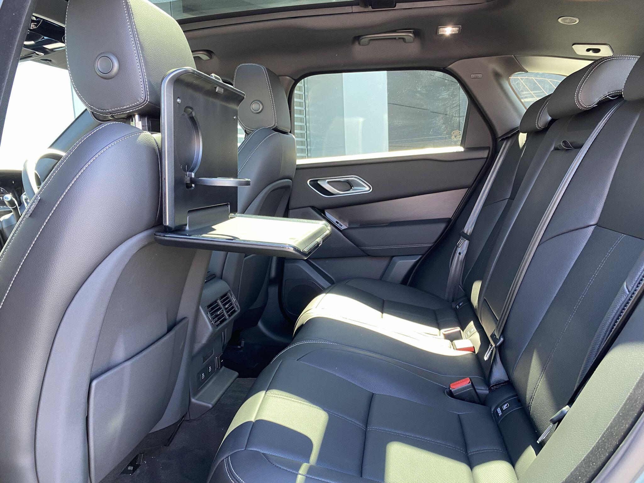 Land Rover Range Rover Velar view 11