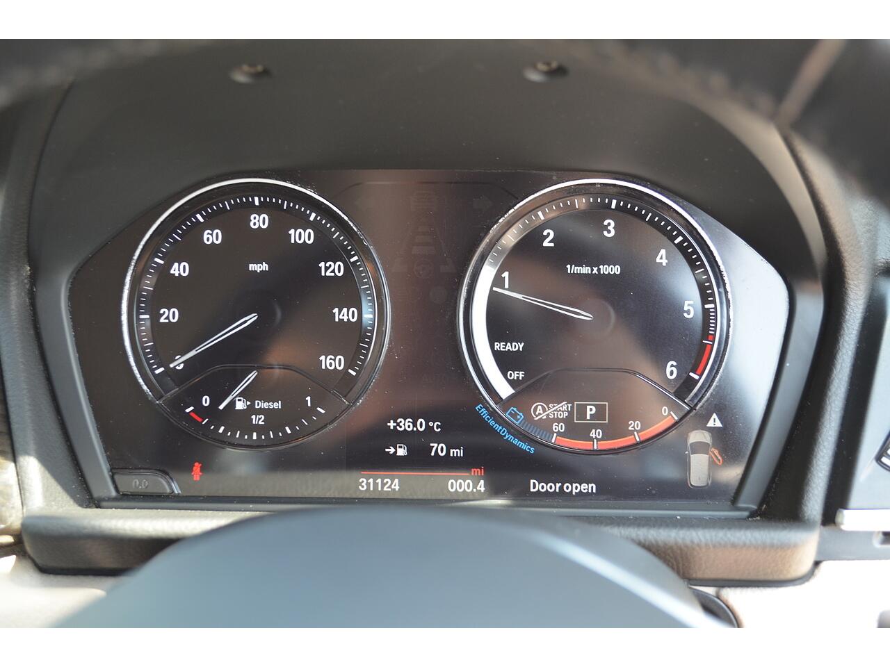 BMW 2 Series view 26