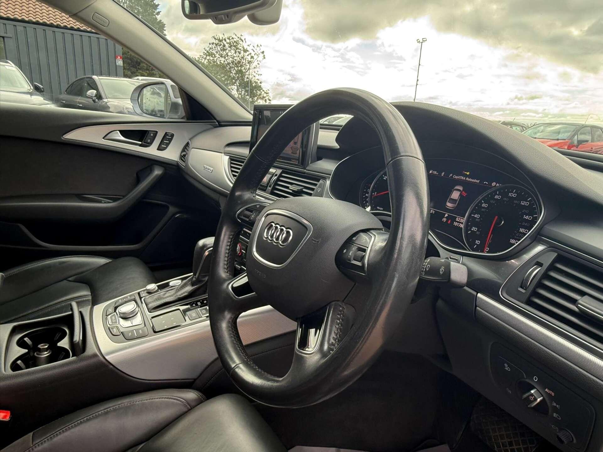 Audi A6 view 28