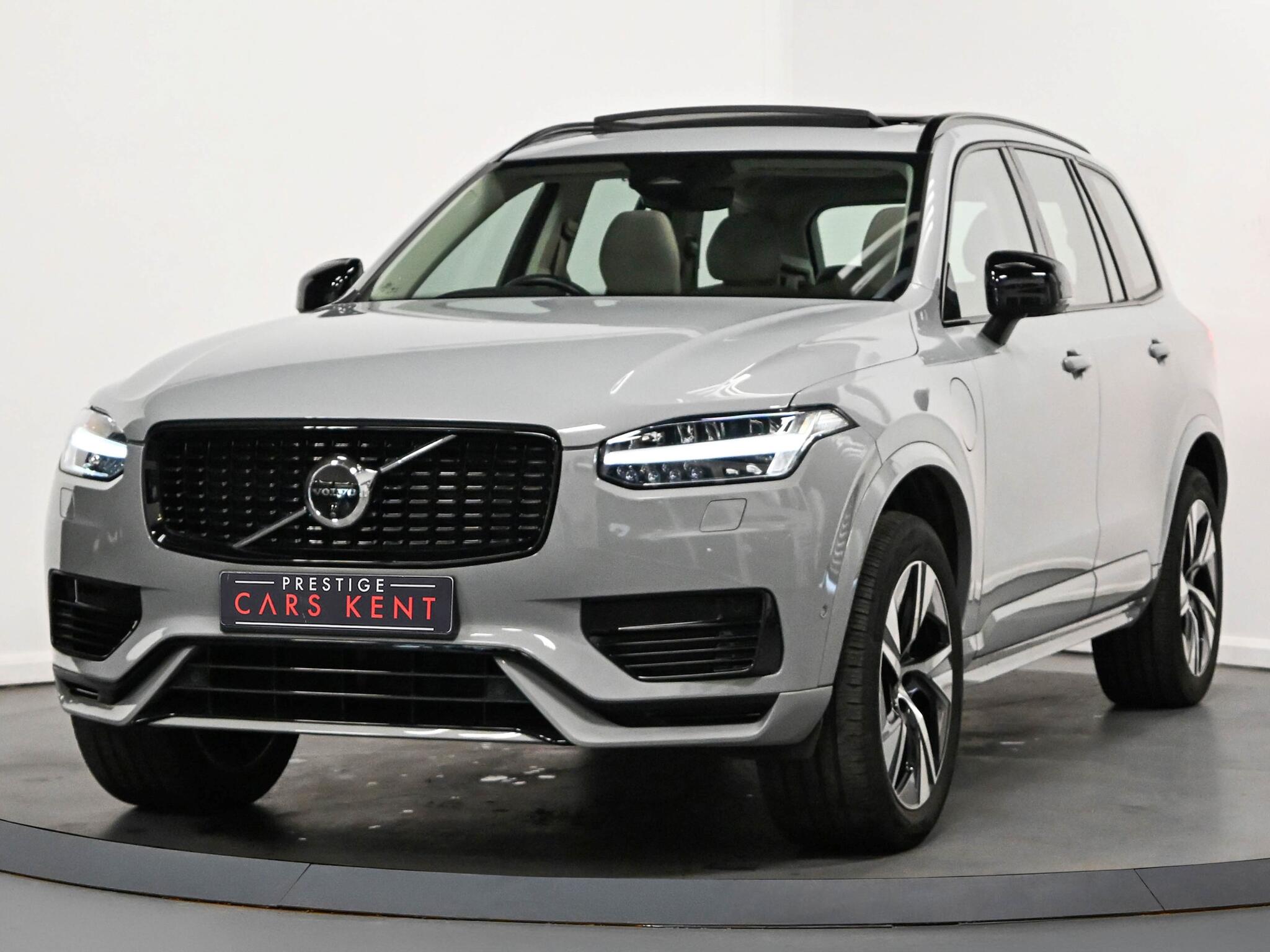 Volvo XC90 view 6