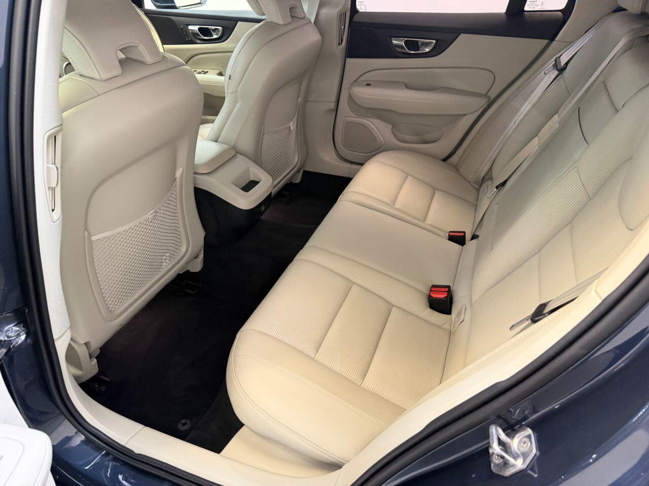Volvo V60 view 44
