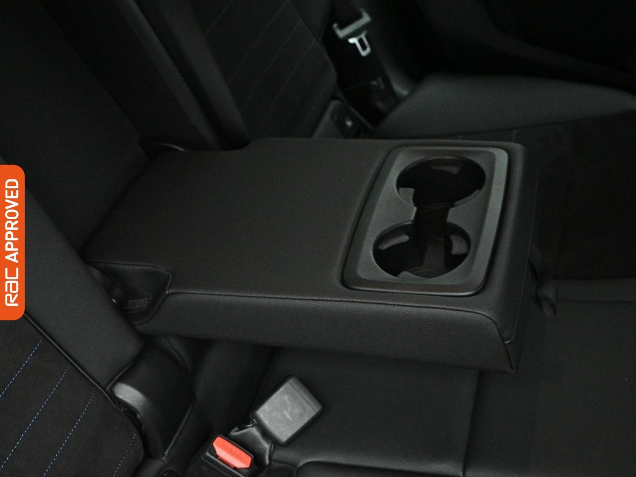 BMW Ix1 view 27